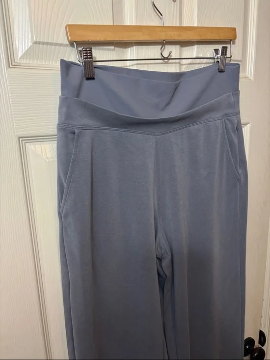 Athleta Slate Gray Active Leggings - Picture 2 of 9
